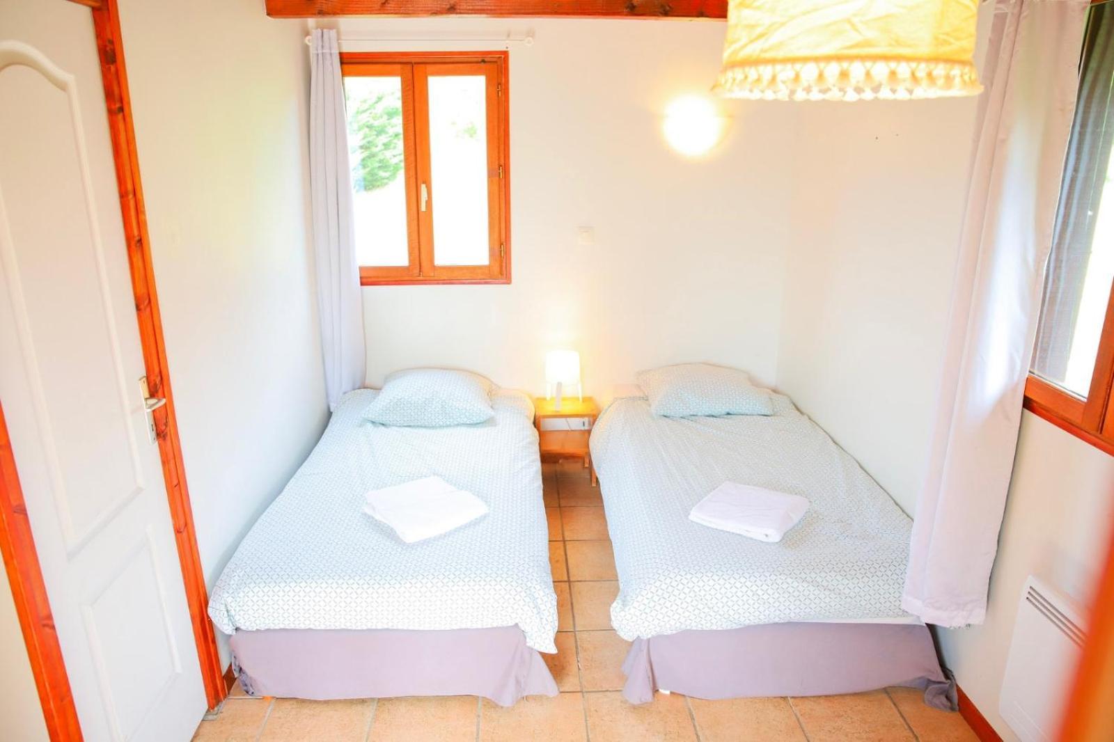 Les Cabanes Parisiennes - Chalets 1H30 From Paris - 62P Sainte-Geneviève-des-Bois Zewnętrze zdjęcie
