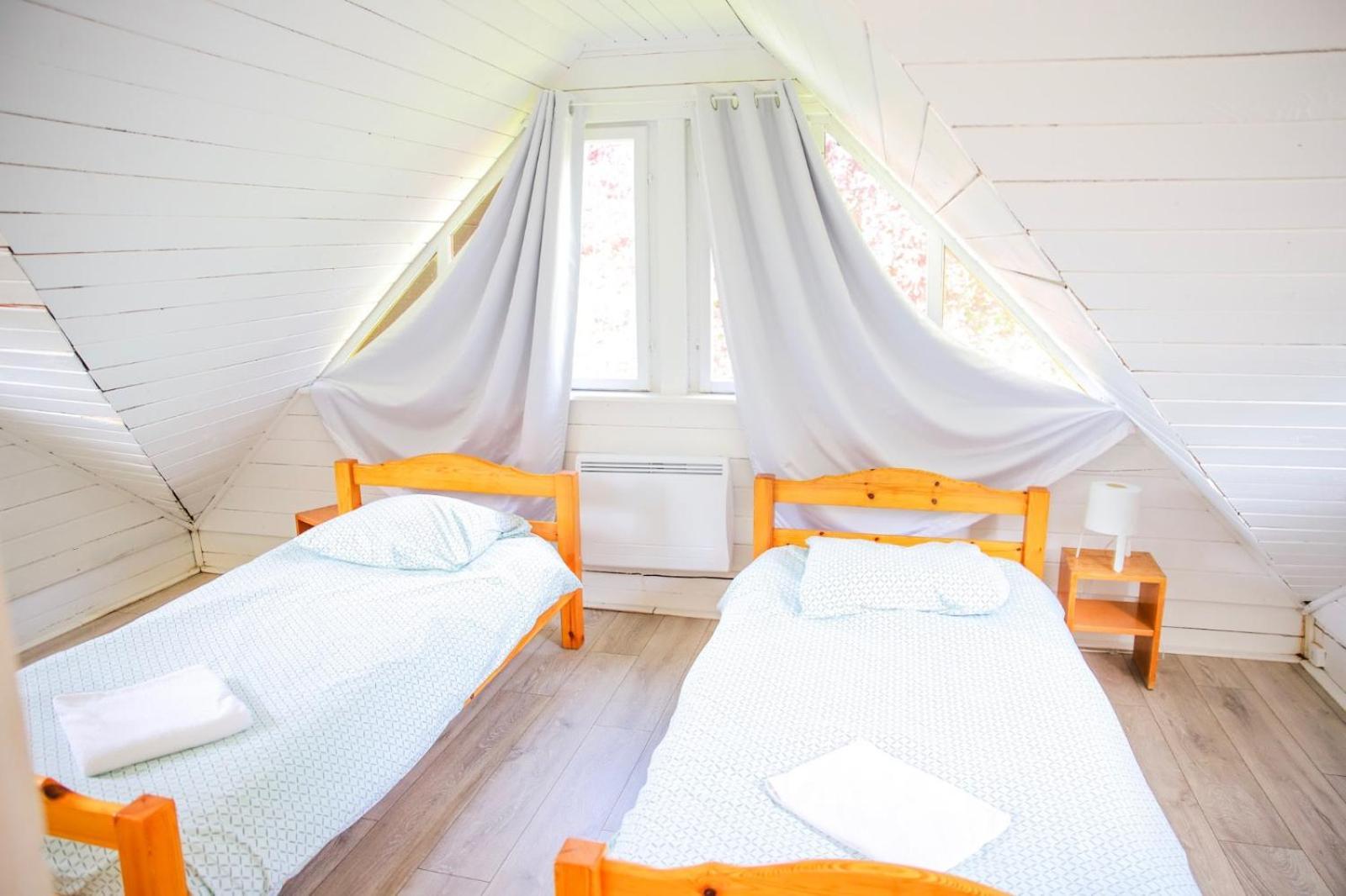 Les Cabanes Parisiennes - Chalets 1H30 From Paris - 62P Sainte-Geneviève-des-Bois Zewnętrze zdjęcie