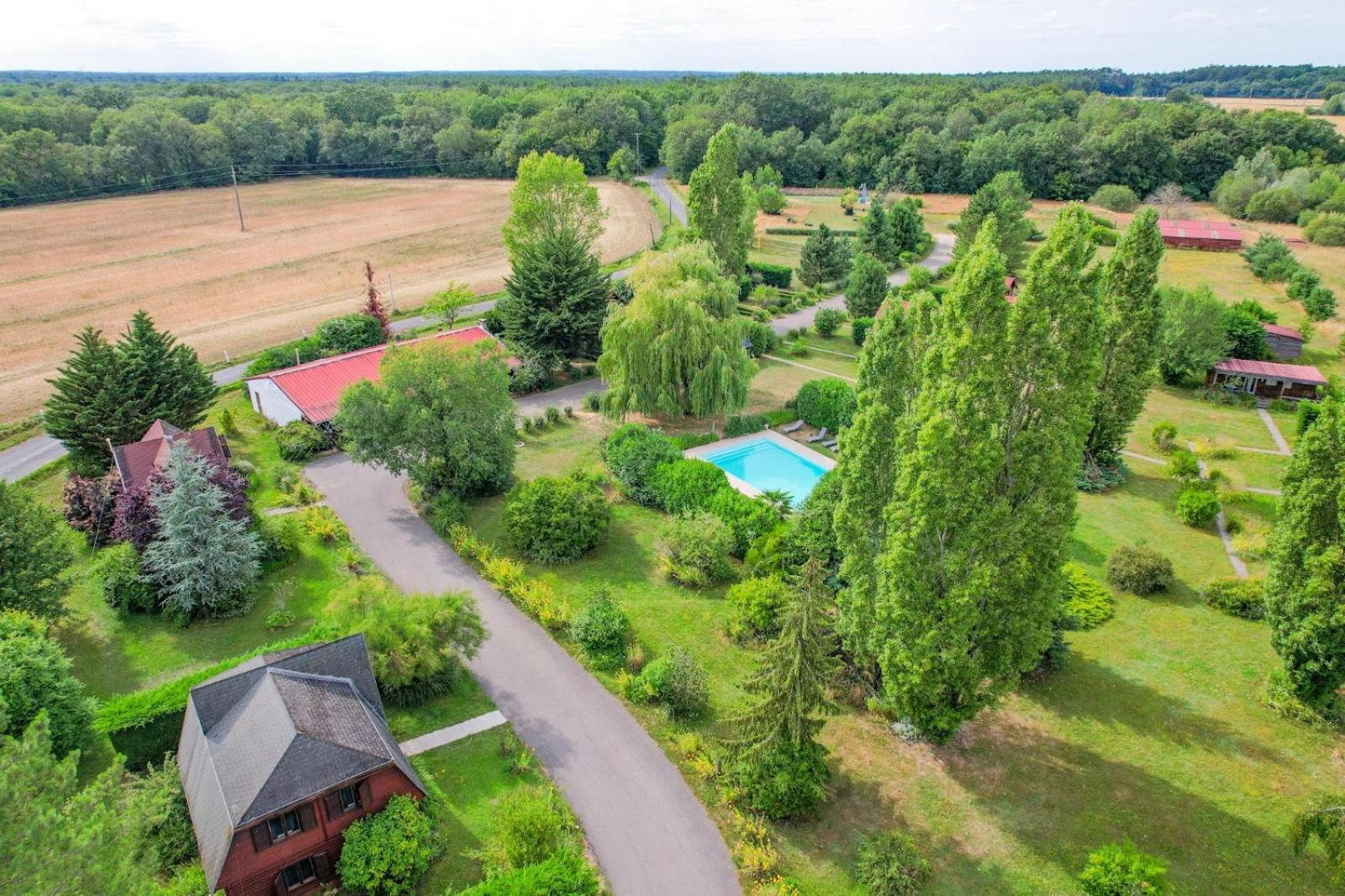 Les Cabanes Parisiennes - Chalets 1H30 From Paris - 62P Sainte-Geneviève-des-Bois Zewnętrze zdjęcie